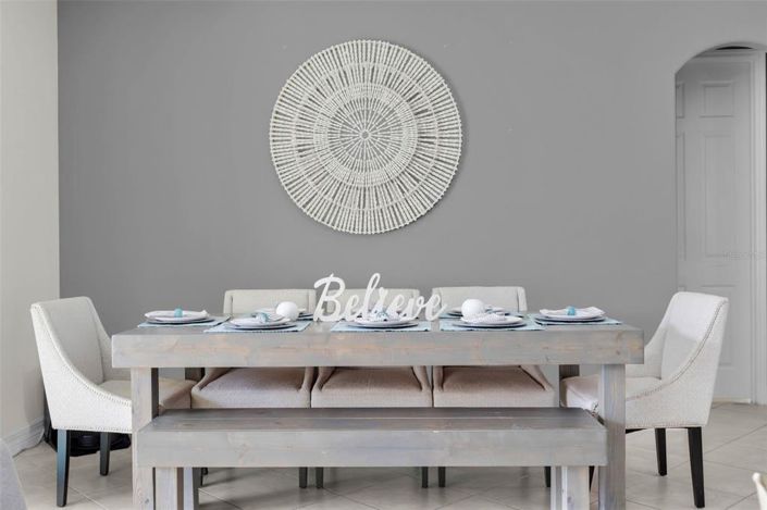 Image No.9-5 Bed House for sale