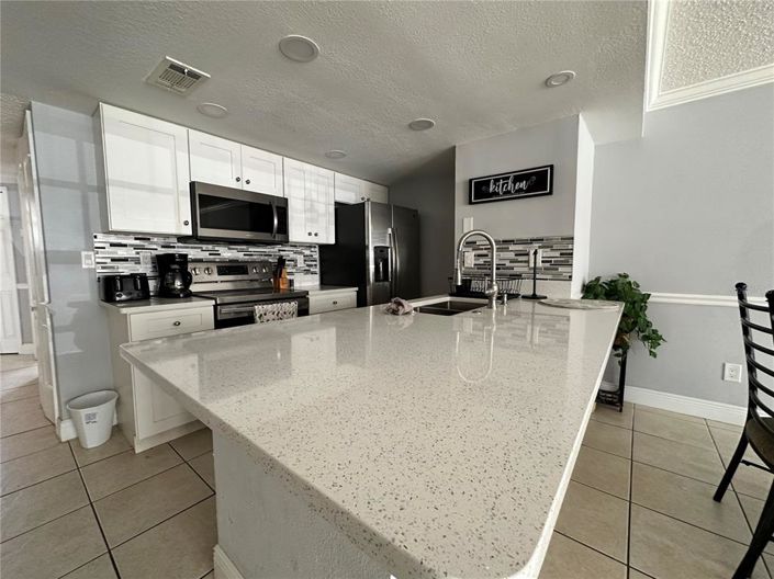 Image No.12-3 Bed Apartment for sale