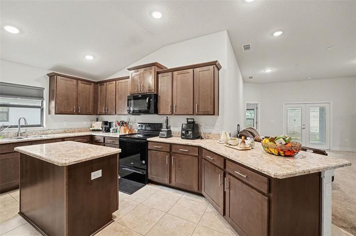 Image No.8-Maison de 4 chambres à vendre à Saint John