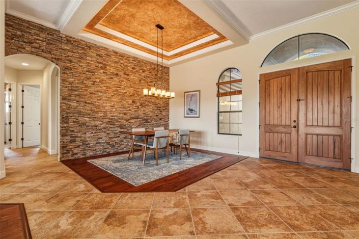 Image No.2-4 Bed House for sale