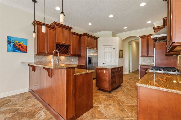 Image No.3-4 Bed House for sale