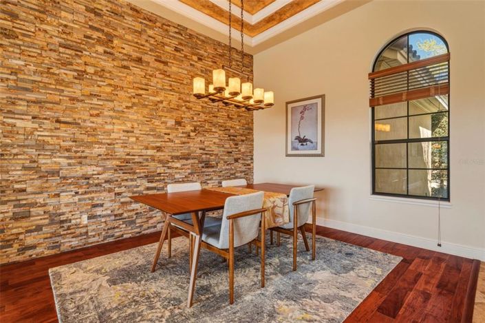 Image No.7-4 Bed House for sale