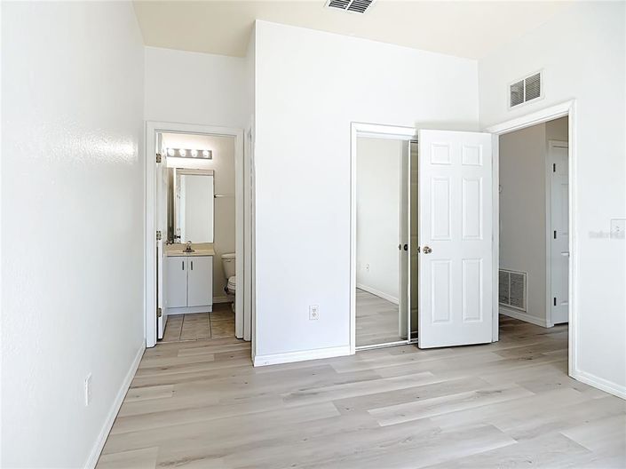 Image No.24-2 Bed Apartment for sale