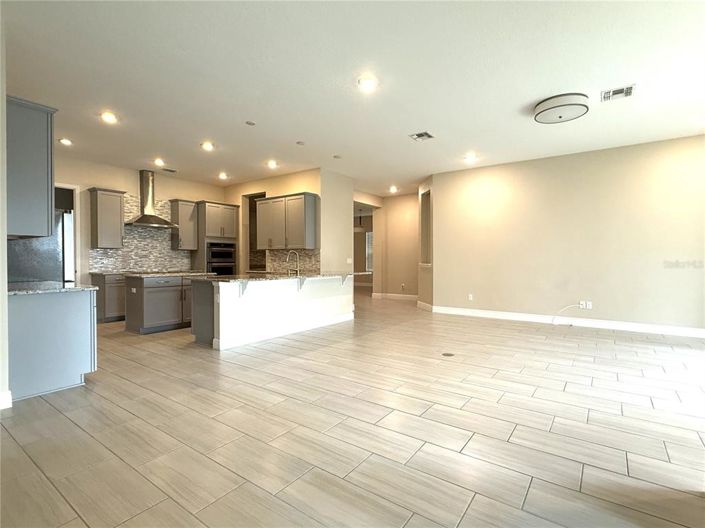 Image No.20-4 Bed House for sale