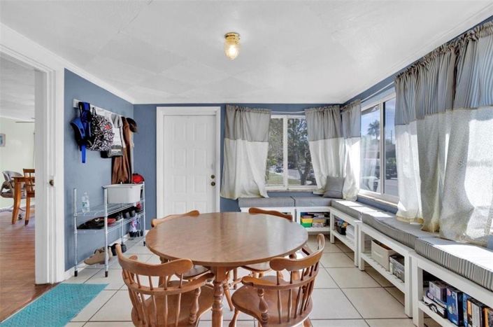 Image No.20-4 Bed House for sale