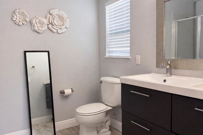 Image No.13-4 Bed House for sale