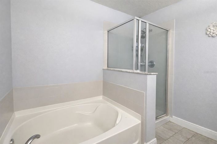 Image No.14-4 Bed House for sale