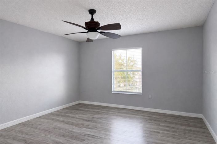 Image No.19-4 Bed House for sale