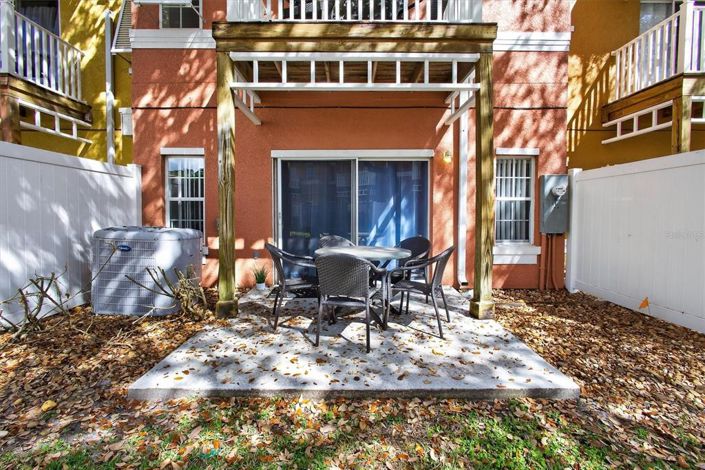 Image No.24-3 Bed Townhouse for sale