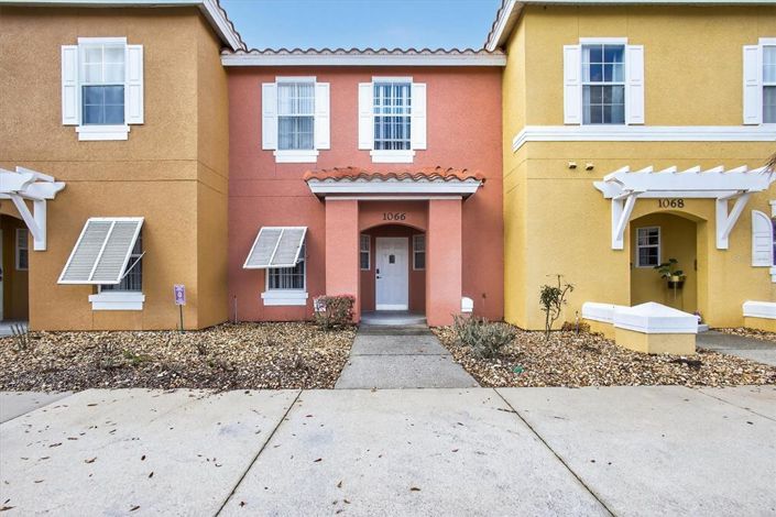 Image No.3-3 Bed Townhouse for sale