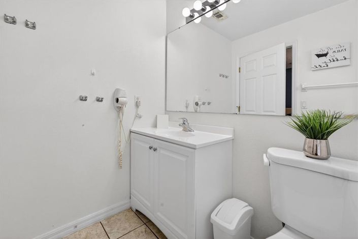 Image No.38-3 Bed Townhouse for sale