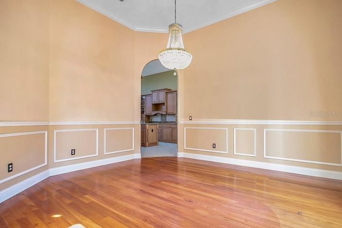 Image No.14-4 Bed House for sale