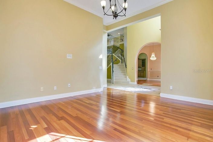 Image No.16-4 Bed House for sale