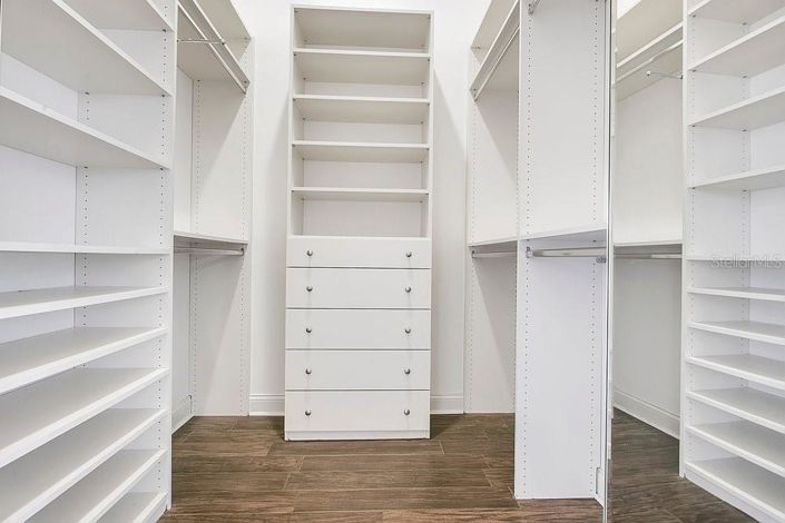 Image No.23-4 Bed House for sale