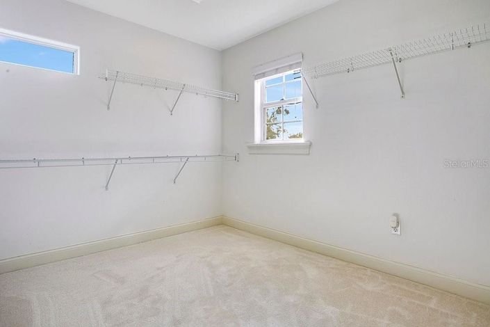 Image No.30-4 Bed House for sale