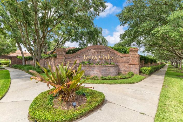 Image No.51-4 Bed House for sale