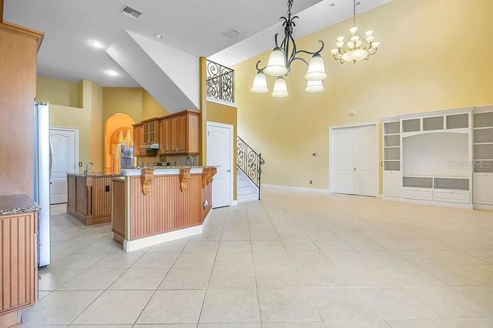 Image No.7-4 Bed House for sale