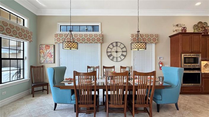 Image No.23-5 Bed House for sale