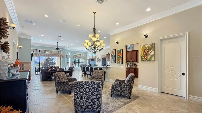 Image No.26-5 Bed House for sale