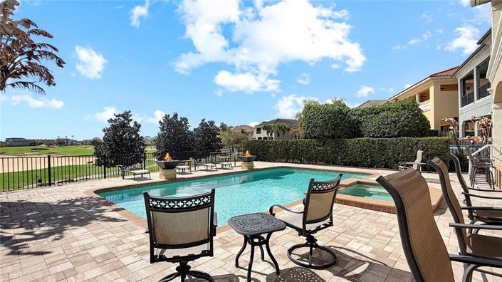 Image No.7-5 Bed House for sale