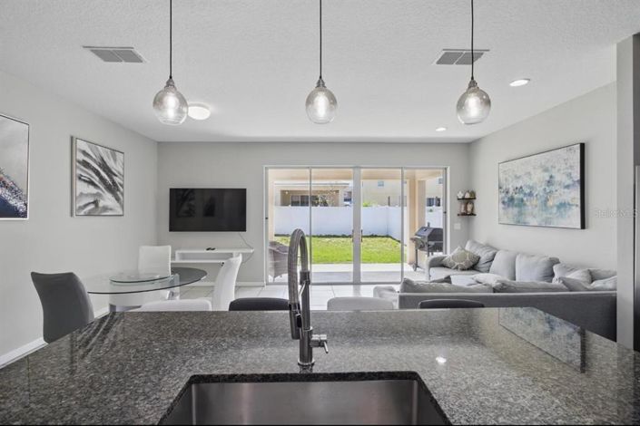 Image No.15-3 Bed House for sale