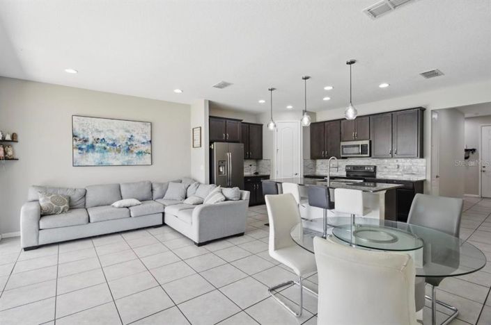 Image No.18-3 Bed House for sale