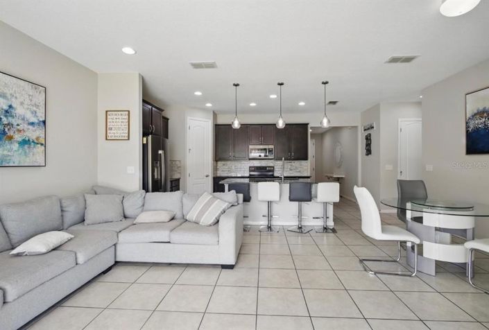 Image No.7-3 Bed House for sale