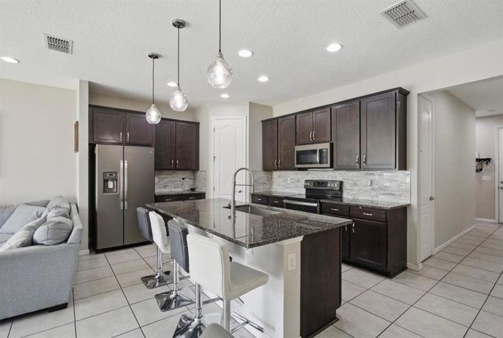 Image No.9-3 Bed House for sale