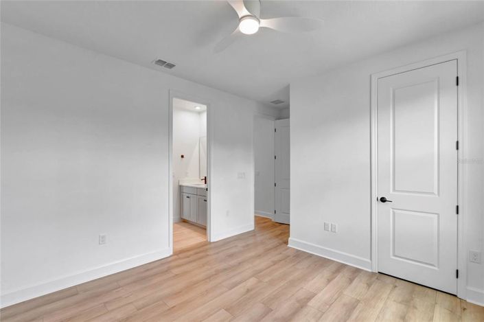 Image No.26-5 Bed House for sale