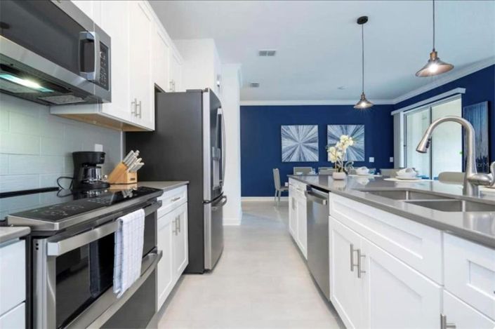 Image No.10-4 Bed Townhouse for sale