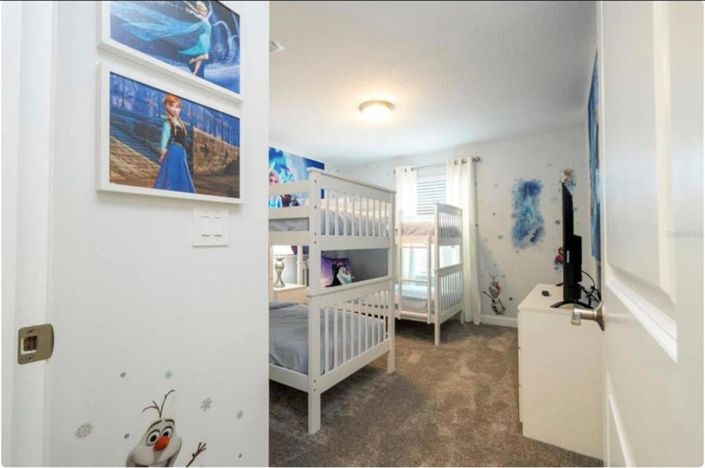 Image No.18-4 Bed Townhouse for sale