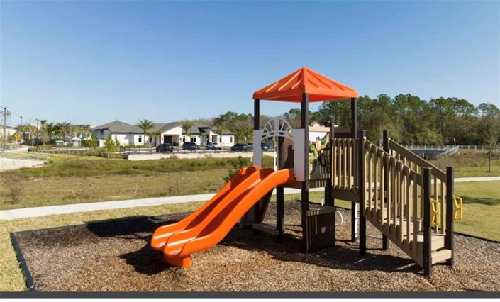 Image No.28-4 Bed Townhouse for sale