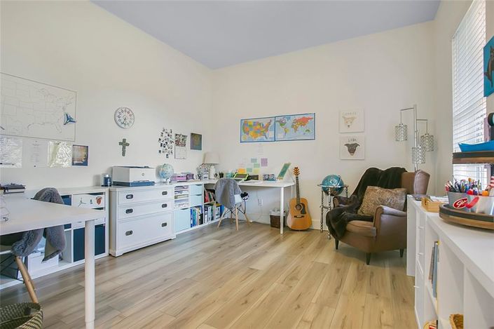 Image No.17-4 Bed House for sale