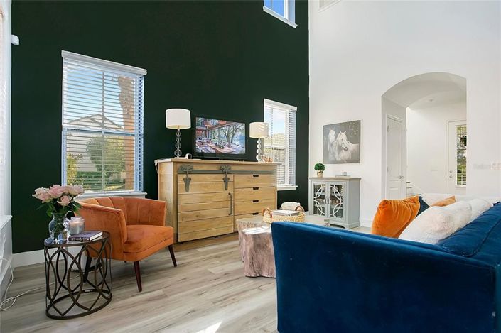 Image No.8-4 Bed House for sale