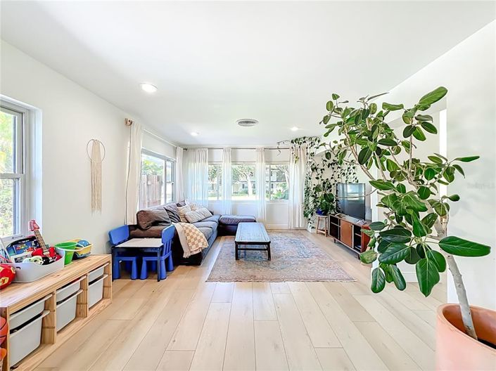 Image No.16-Maison de 4 chambres à vendre à Saint John