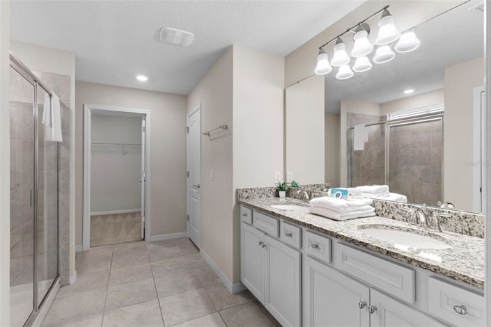 Image No.15-5 Bed House for sale