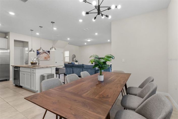 Image No.9-5 Bed House for sale