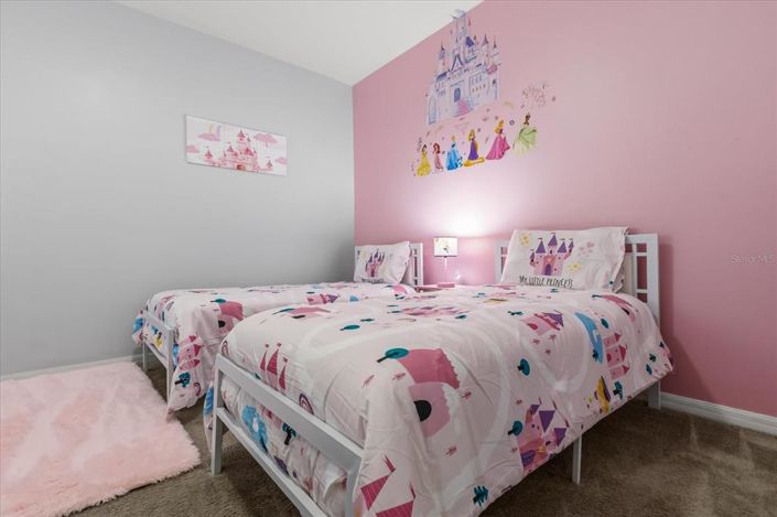 Image No.19-3 Bed Townhouse for sale