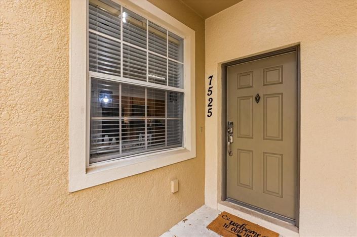 Image No.27-3 Bed Townhouse for sale