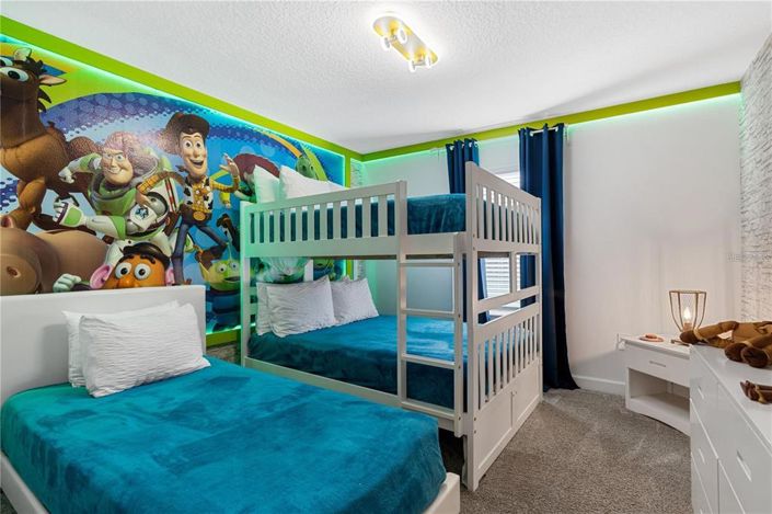 Image No.19-4 Bed Townhouse for sale