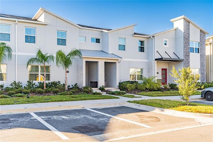 Image No.2-4 Bed Townhouse for sale