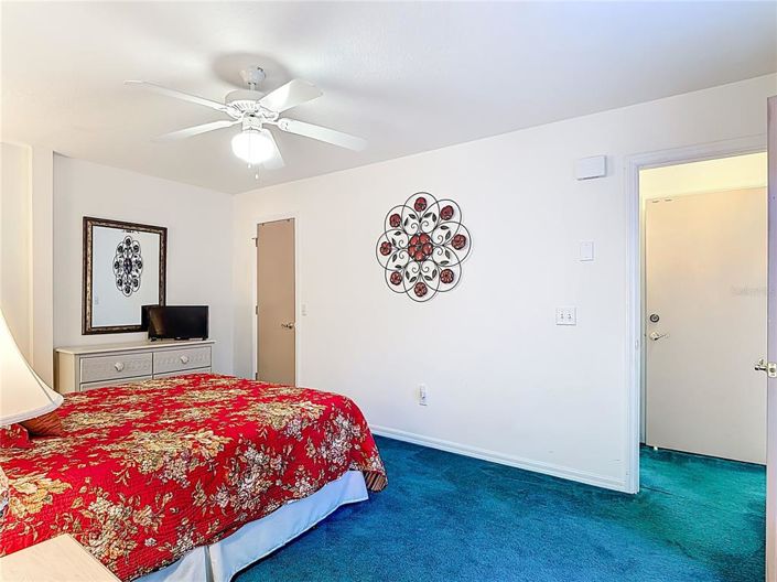 Image No.29-4 Bed Townhouse for sale