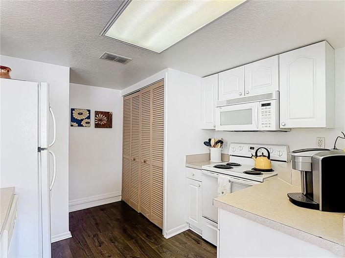 Image No.9-4 Bed Townhouse for sale