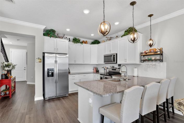 Image No.10-3 Bed Townhouse for sale