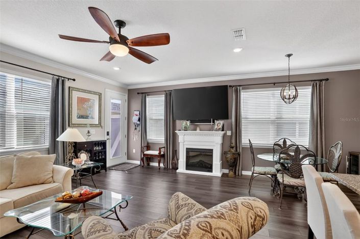 Image No.16-3 Bed Townhouse for sale