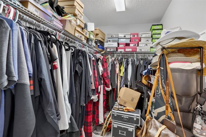 Image No.25-3 Bed Townhouse for sale