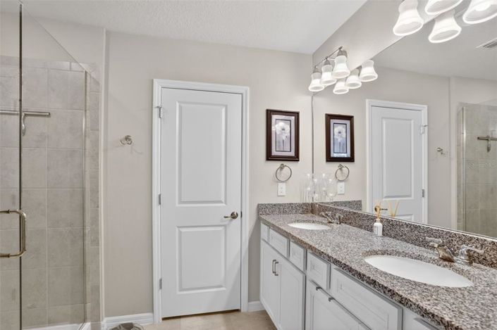 Image No.27-3 Bed Townhouse for sale