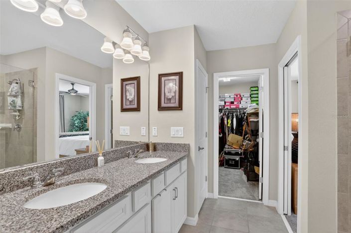 Image No.29-3 Bed Townhouse for sale