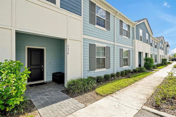 Image No.2-5 Bed Townhouse for sale