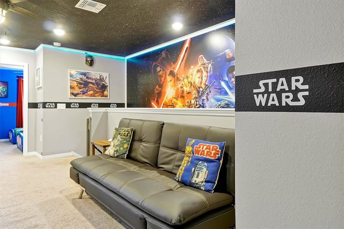 Image No.25-5 Bed Townhouse for sale